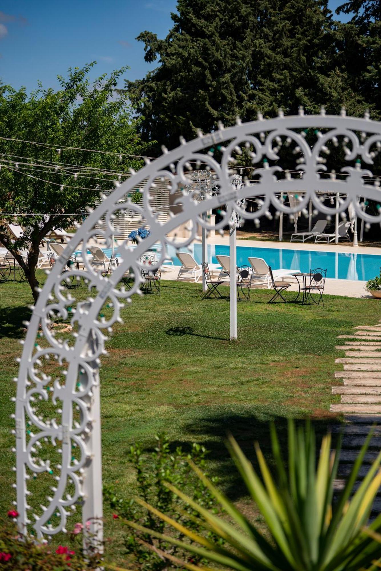 Masseria Montepaolo Dimora Di Charme Конверсано Екстериор снимка